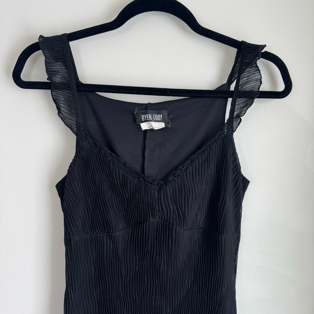 BYER TOO! Black Pleated Ruffled Strap Dress